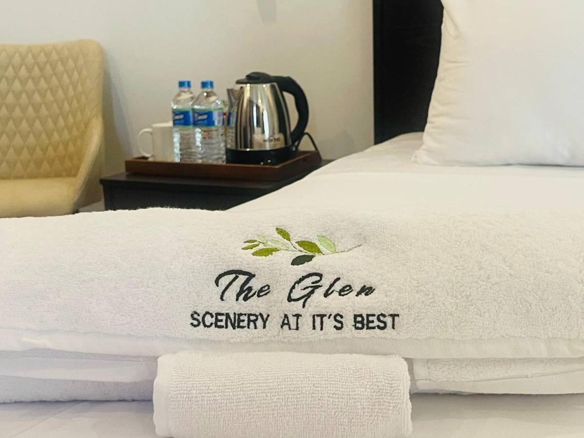 The Glen Kandy Luaran gambar